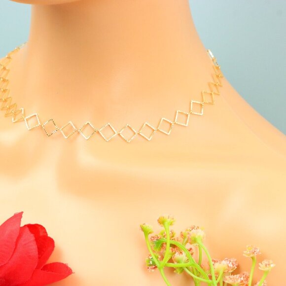 Delicate & Contemporary Necklace Chain, A Lovely Choice for Women, EVCH1705 - Picture 4 of 10